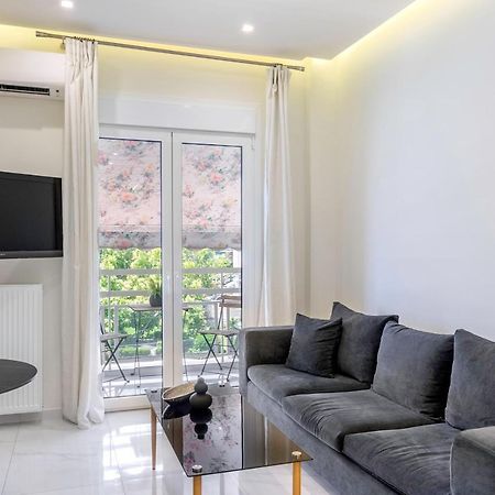 Central 2Br Apartment In The Heart Of Атина Екстериор снимка