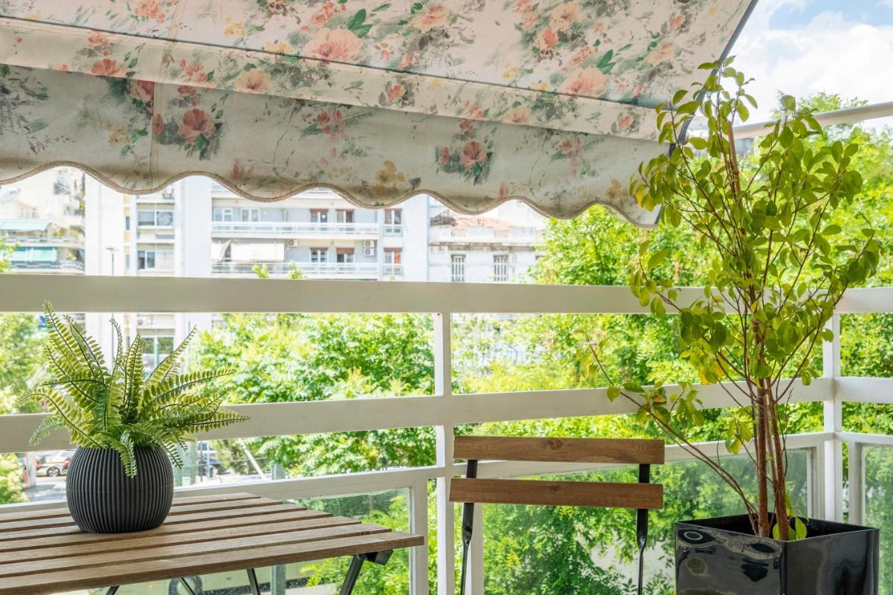 Central 2Br Apartment In The Heart Of Атина Екстериор снимка