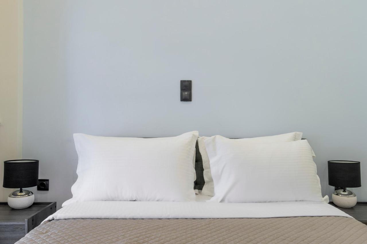 Central 2Br Apartment In The Heart Of Атина Екстериор снимка