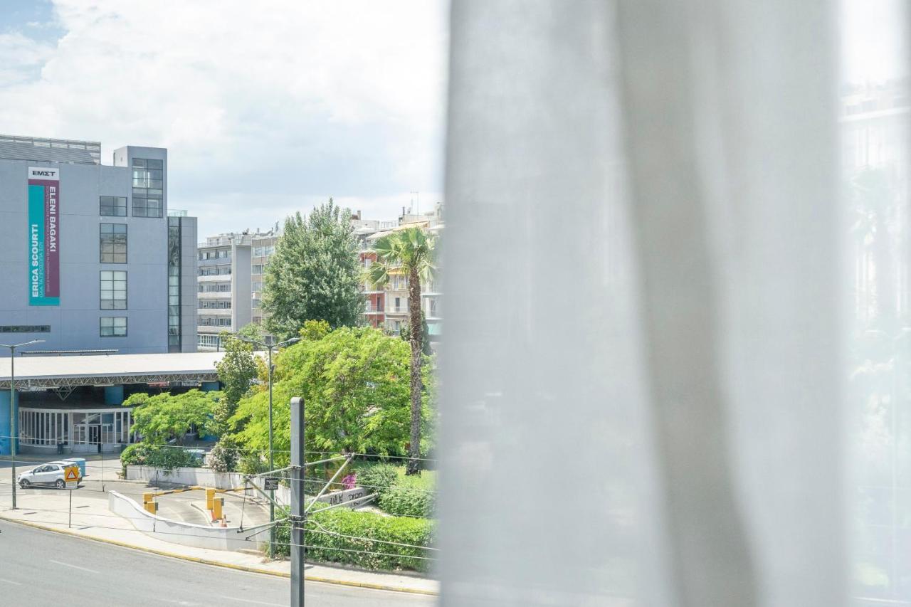 Central 2Br Apartment In The Heart Of Атина Екстериор снимка