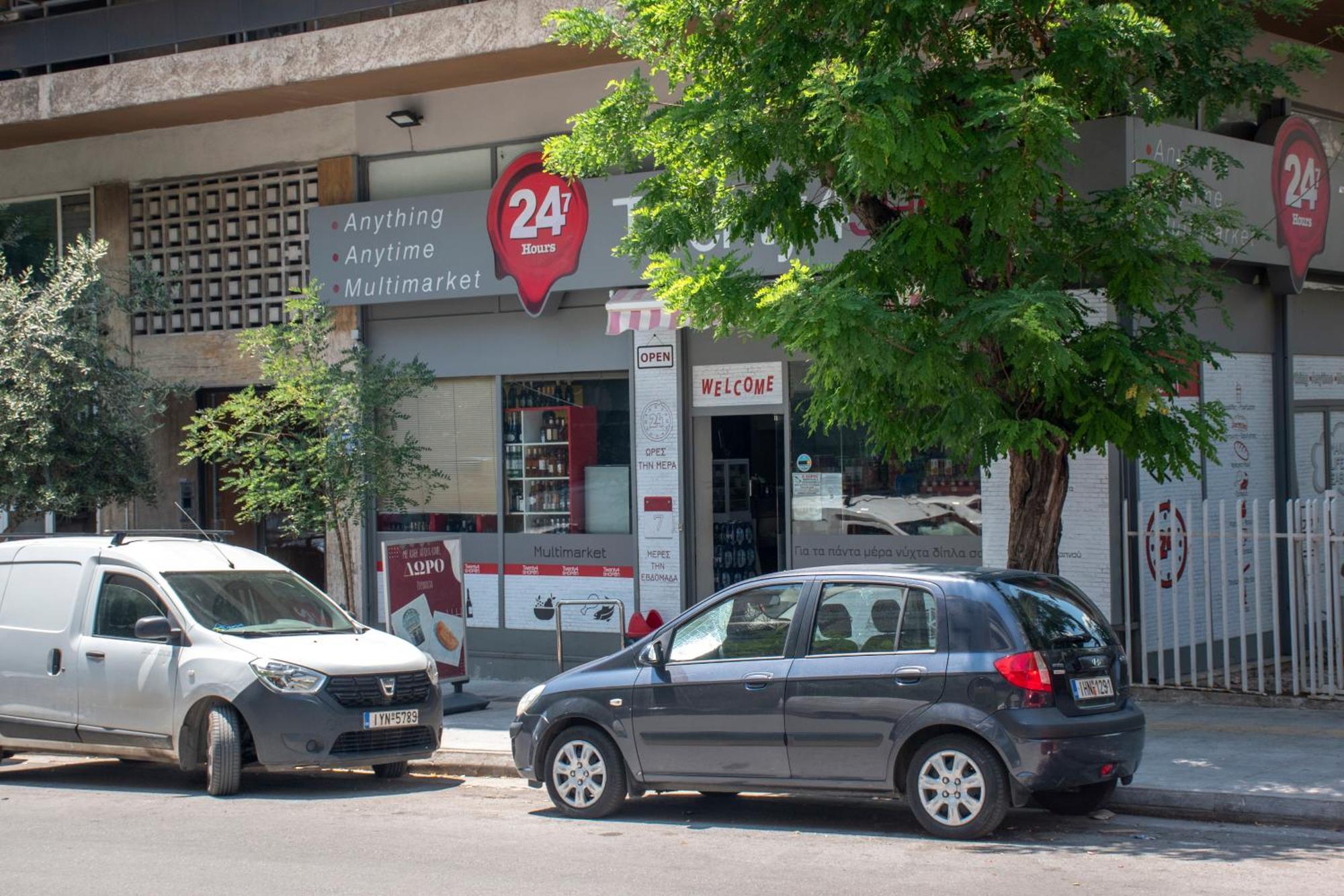 Central 2Br Apartment In The Heart Of Атина Екстериор снимка